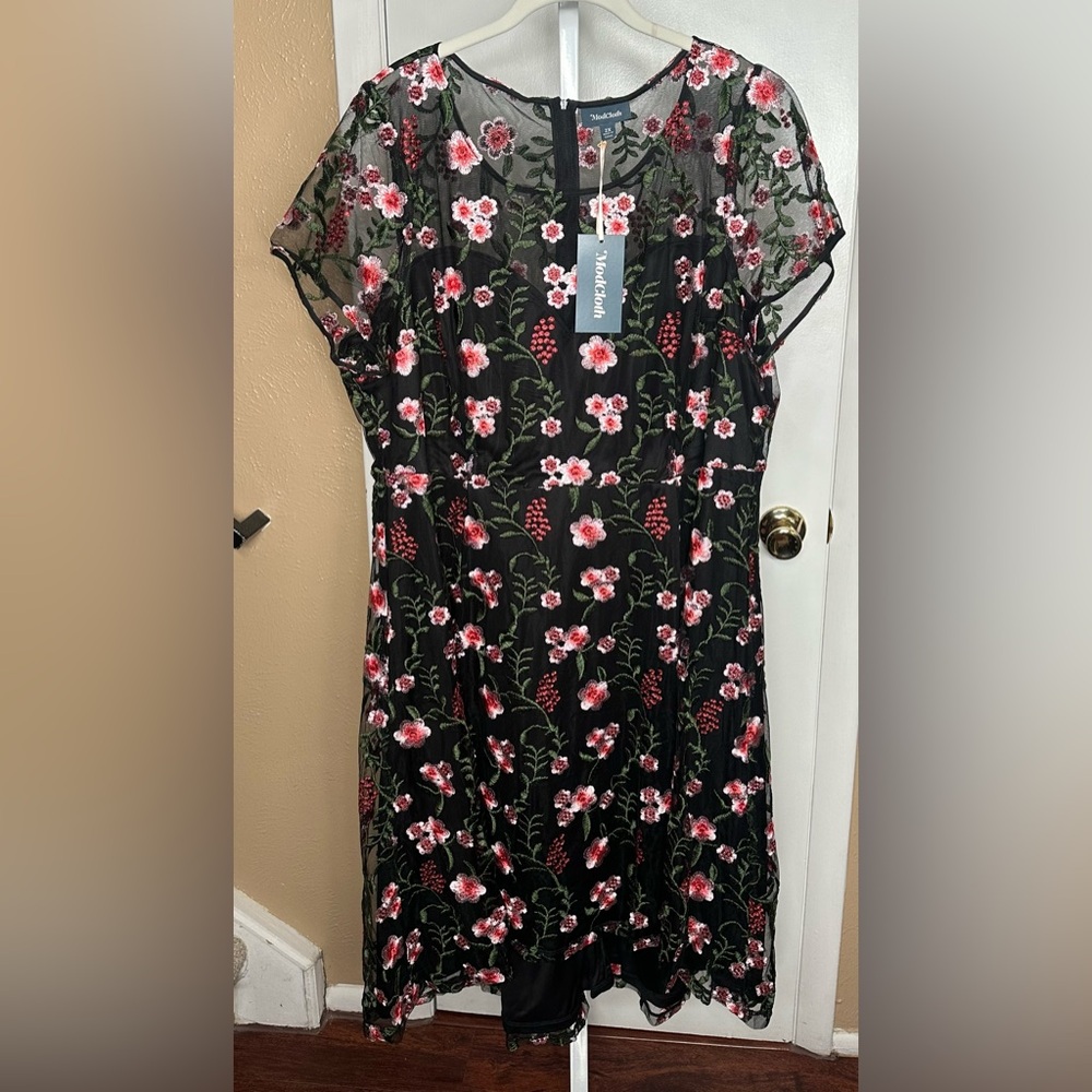 ModCloth NWT Embroidered Mesh Floral Fit & Flare Dress 2X Plus Size